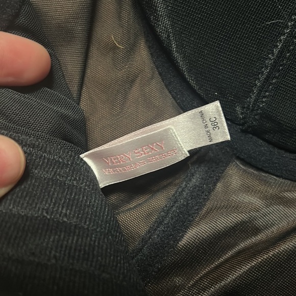 Vintage Victorias Secret Black and Gold Corset set - Picture 8 of 10